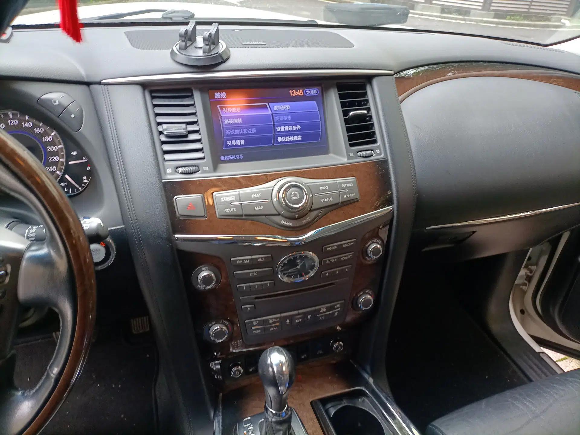 Infiniti QX80 2013 5.6L 4WD — миниатюра 14