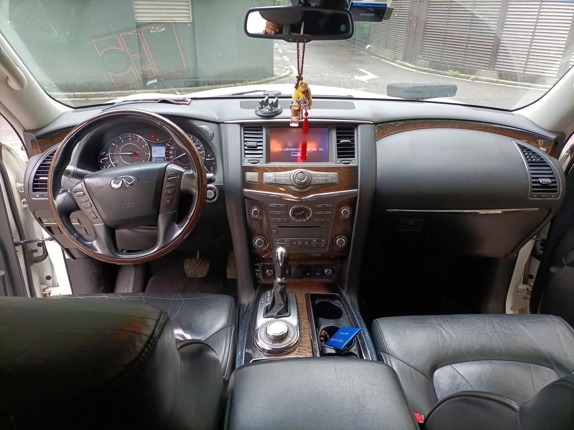 Infiniti QX80 2013 5.6L 4WD — миниатюра 10