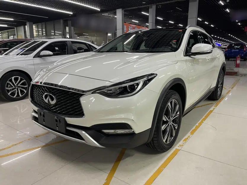 Infiniti QX30 2018 1.6T Two-Wheel Drive Sport Edition — миниатюра 8
