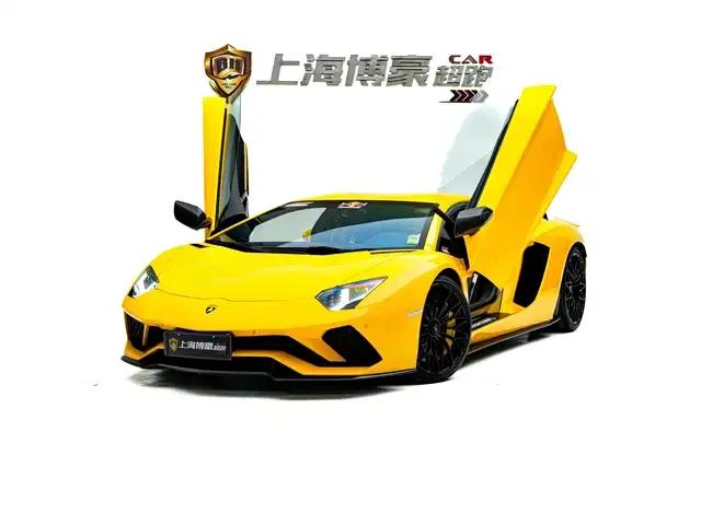 2017 Aventador S