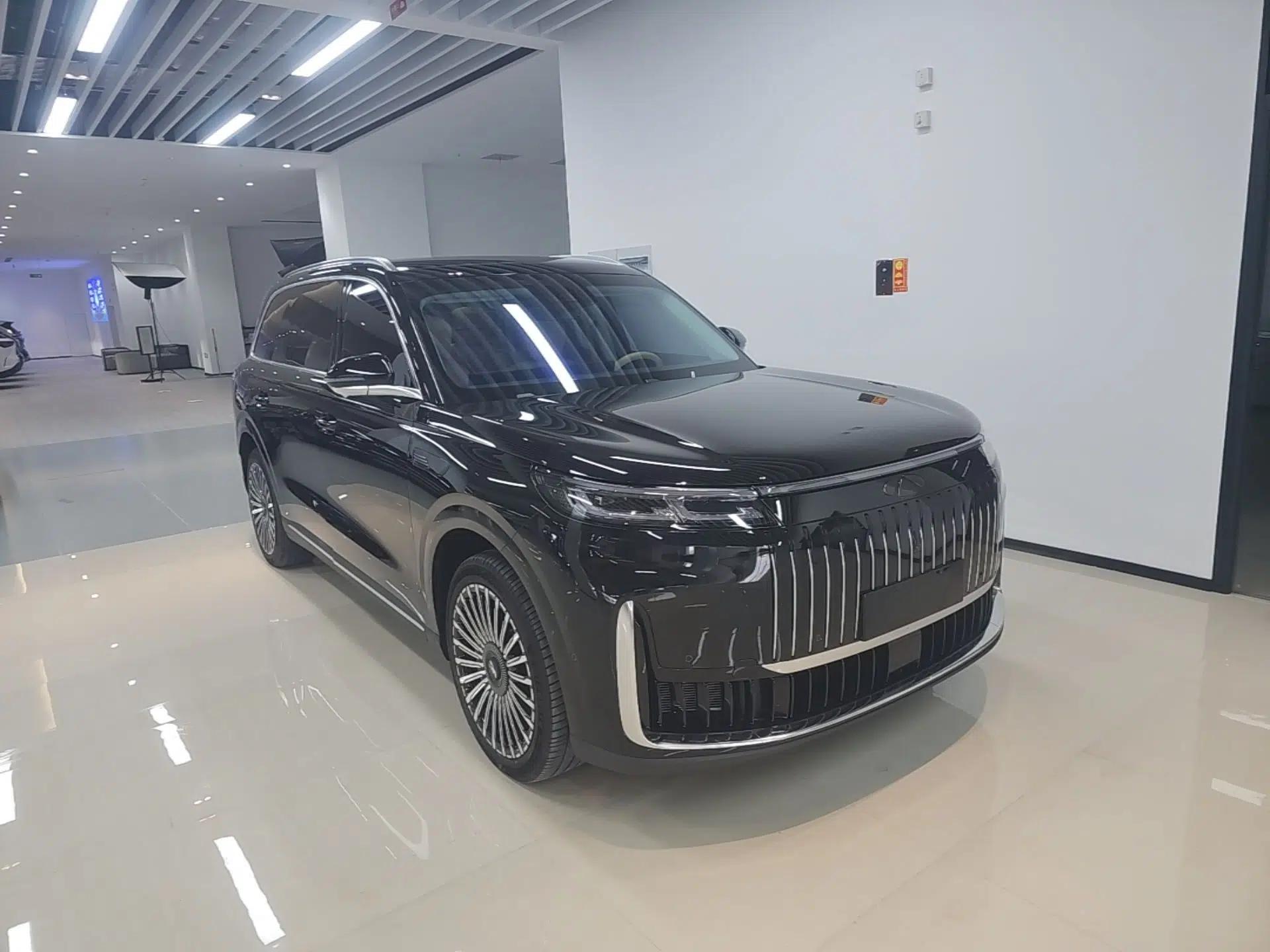 Chery T11 2026 Model 220 All-Wheel Drive Dual IMAX Theater Edition — миниатюра 3