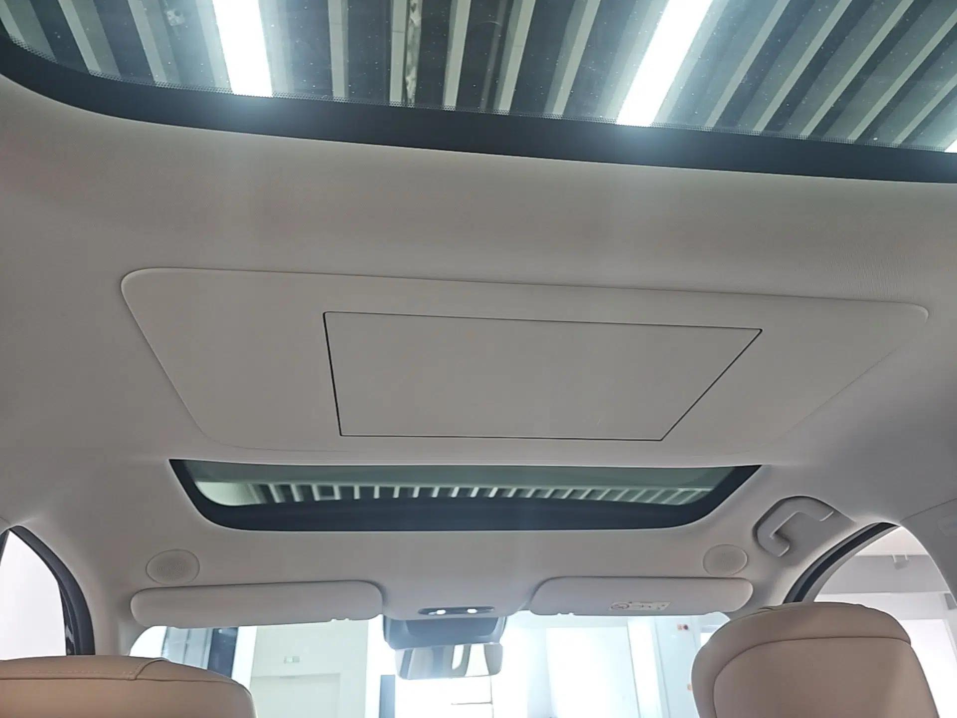 Chery T11 2026 Model 220 All-Wheel Drive Dual IMAX Theater Edition — миниатюра 21