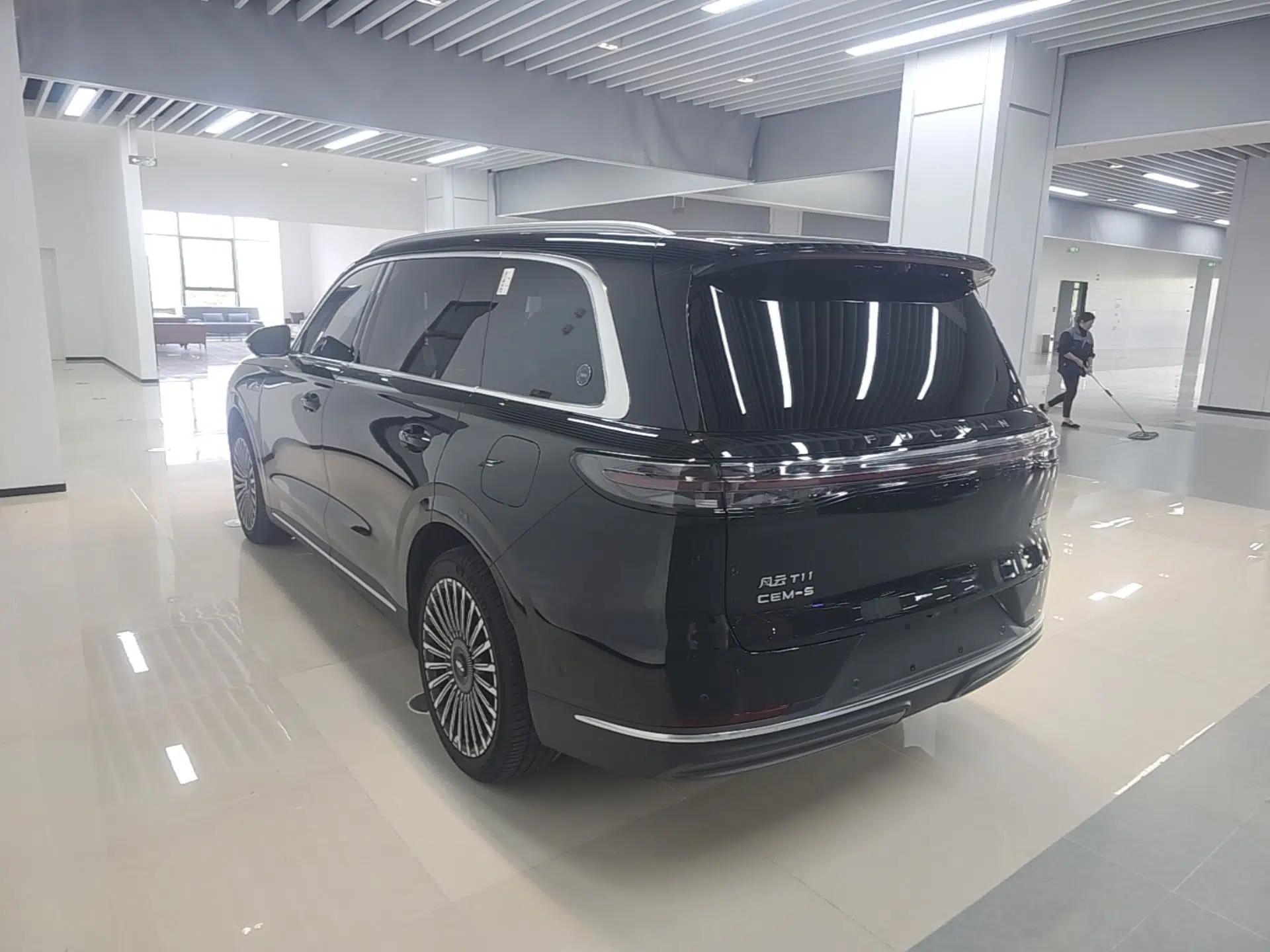 Chery T11 2026 Model 220 All-Wheel Drive Dual IMAX Theater Edition — миниатюра 4
