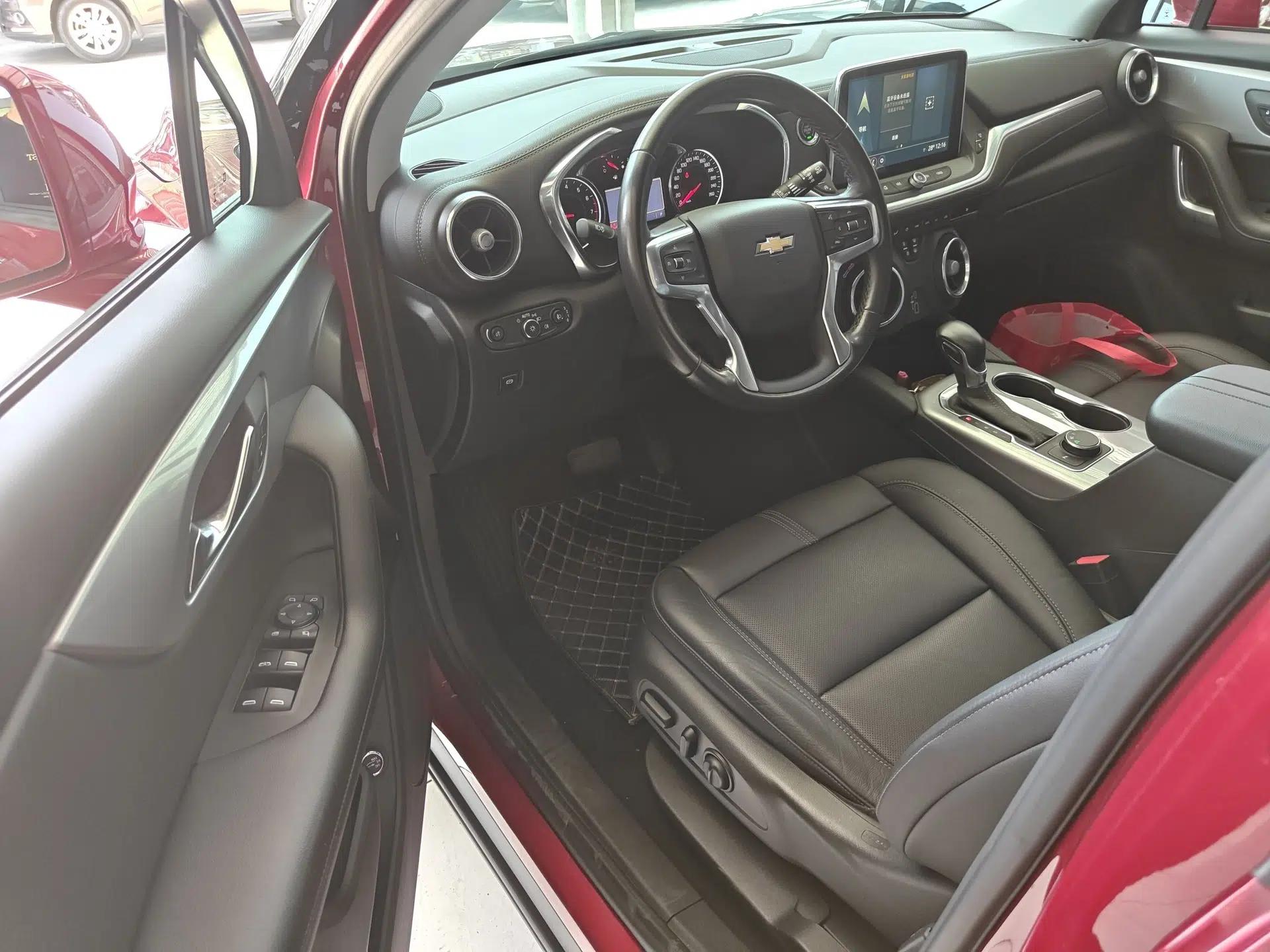 Chevrolet Blazer 2020 650T 7-Seater WEI Version — миниатюра 19