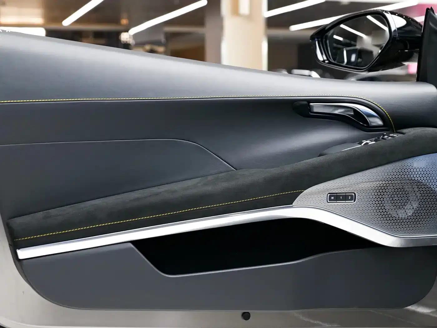 EMIRA 2021 2.0T DCT First Edition — миниатюра 10
