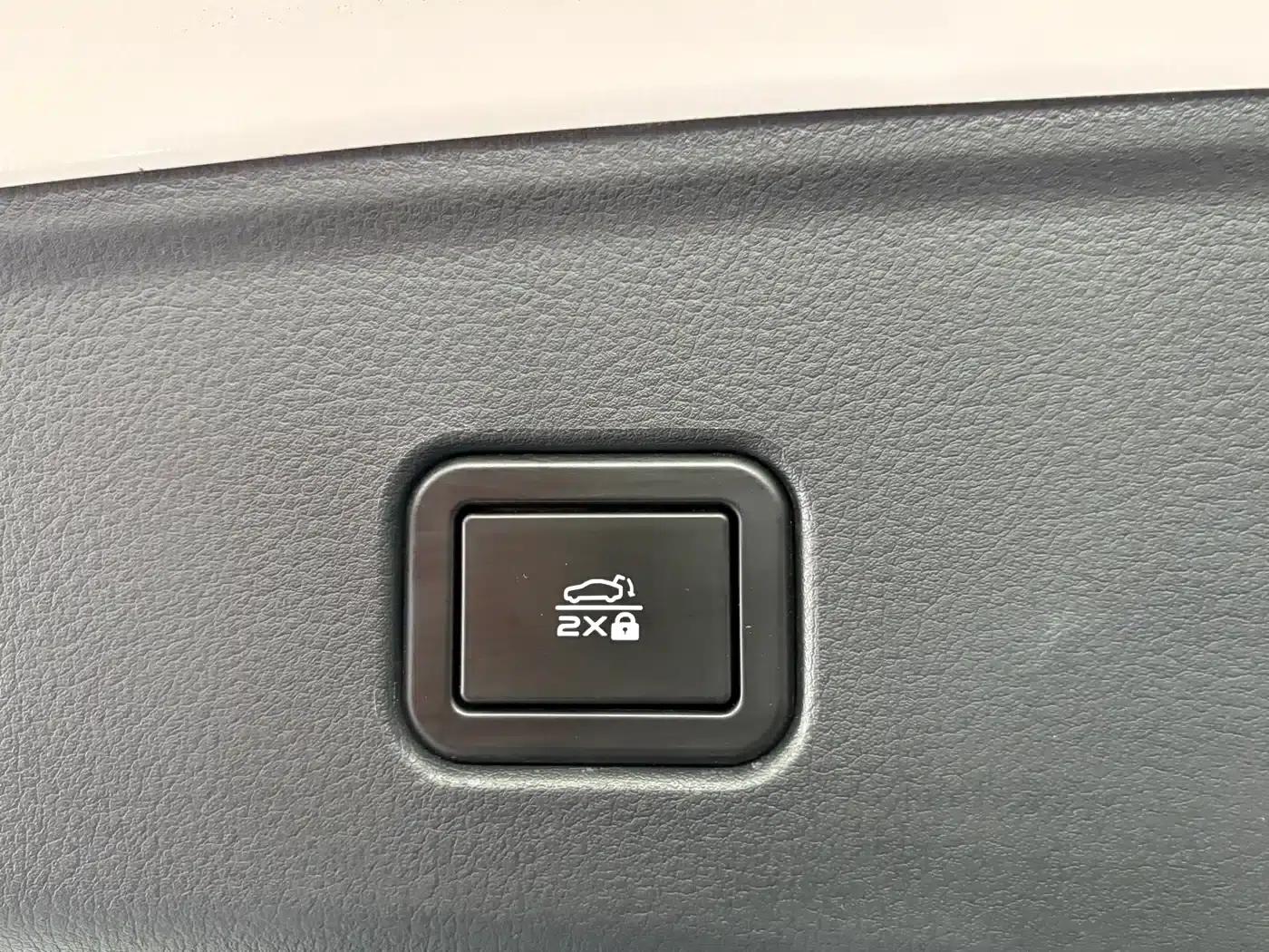 Mazda EZ-6 2024 Pure Electric 600 Smart Edition — миниатюра 30