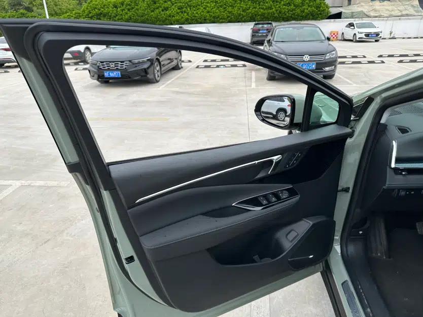Buick E4 2023 Smart Edition — миниатюра 30