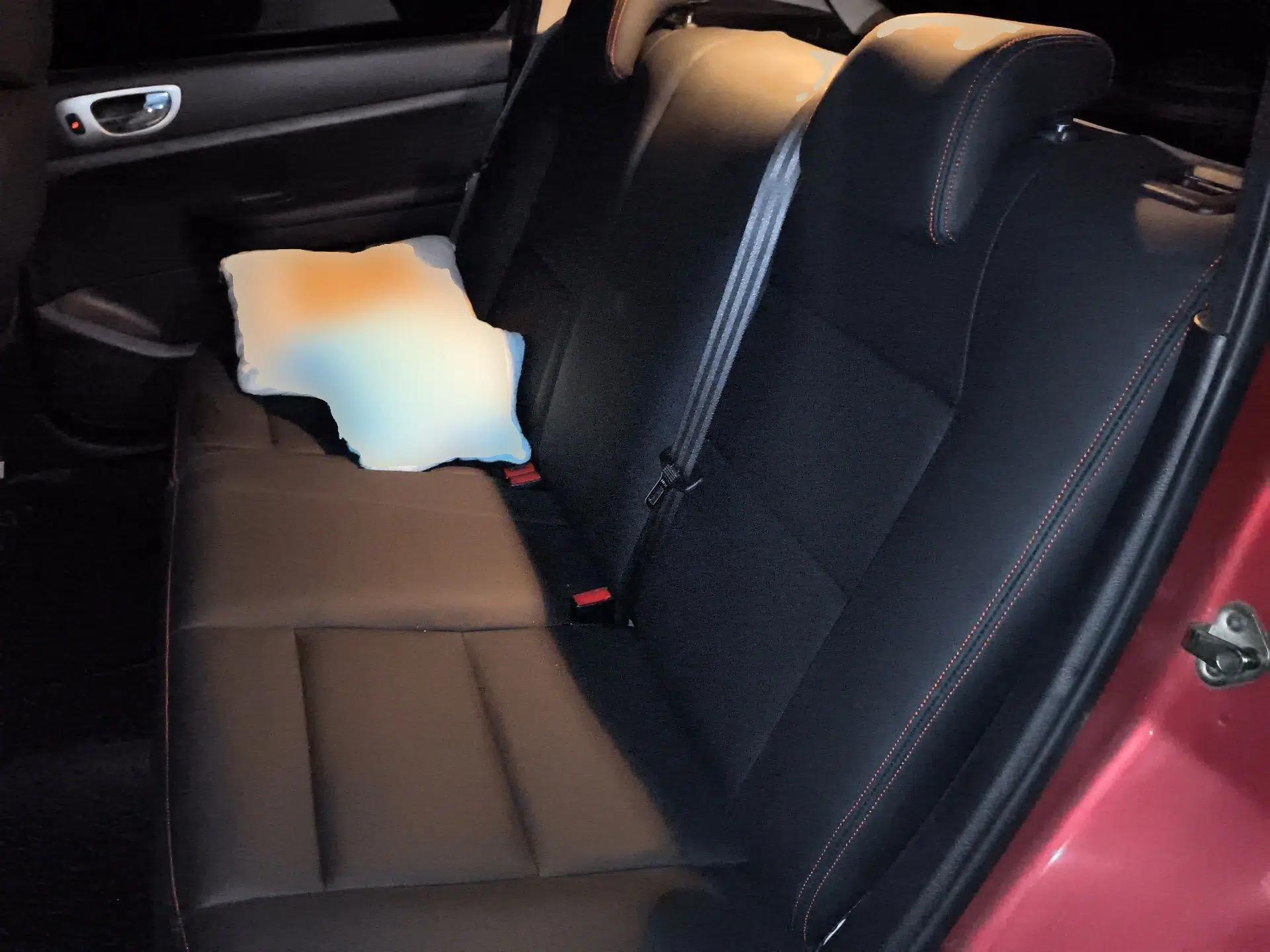 Peugeot 307 2010 Hatchback 1.6L Automatic Comfort Edition — миниатюра 18