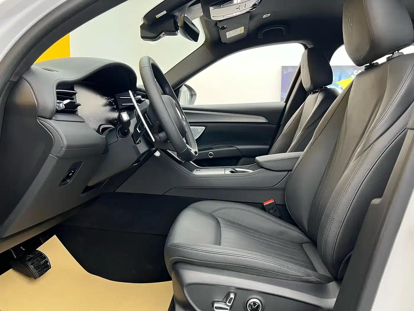 2023 Grecale 2.0T GT — миниатюра 6