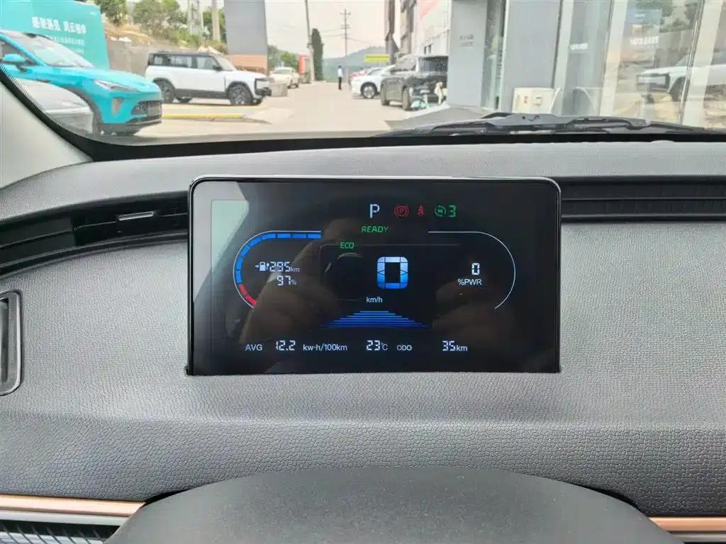 Domi 2025 Model 305km Comfort Edition — миниатюра 6