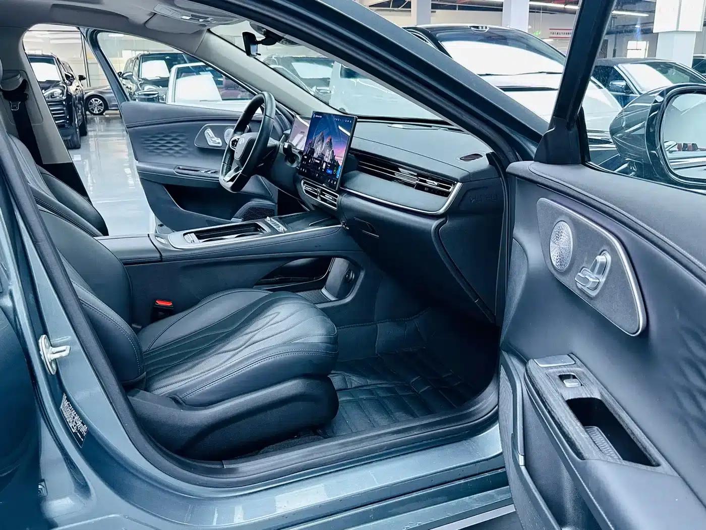 Fengyun A8L 2025 1.5TGDI 145km Luxury Edition — миниатюра 8
