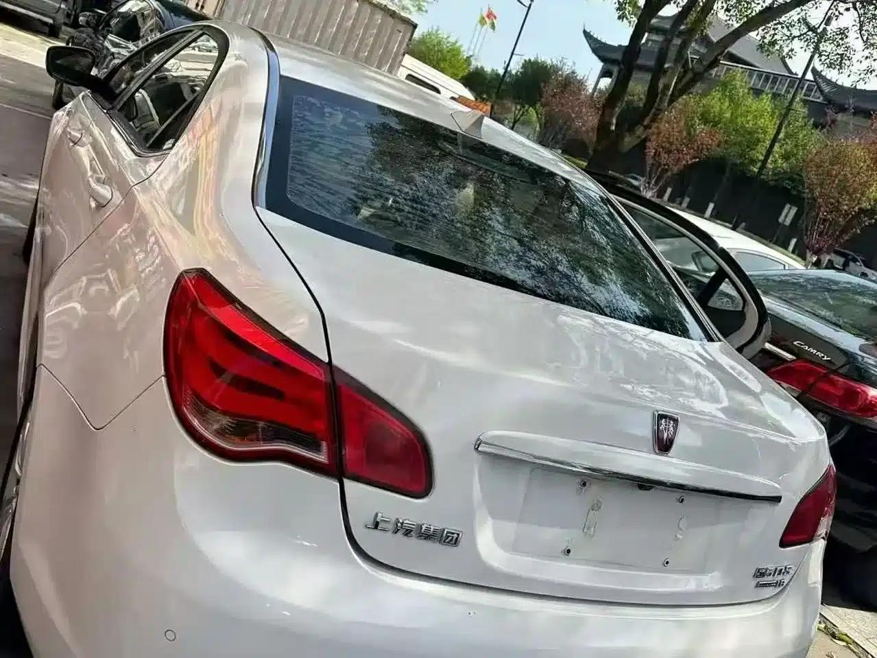 Roewe 550 2014 Model 550S 1.8L Automatic Smart Selection Edition — миниатюра 3