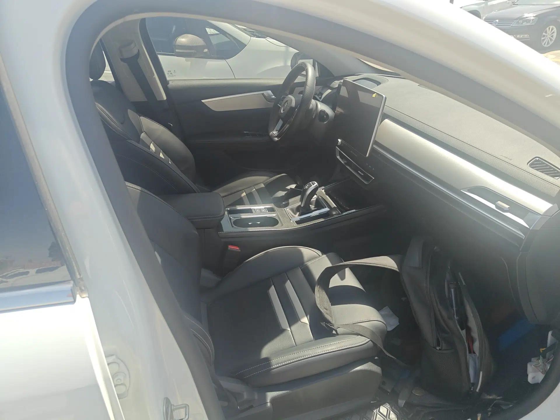 BYD Qin Pro 2019 Super Edition 1.5TI Automatic Smart Connect Enjoyment Model China VI Standard — миниатюра 23