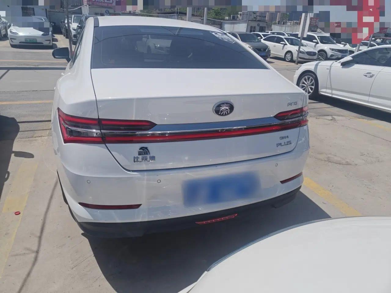 BYD Qin Pro 2019 Super Edition 1.5TI Automatic Smart Connect Enjoyment Model China VI Standard — миниатюра 5