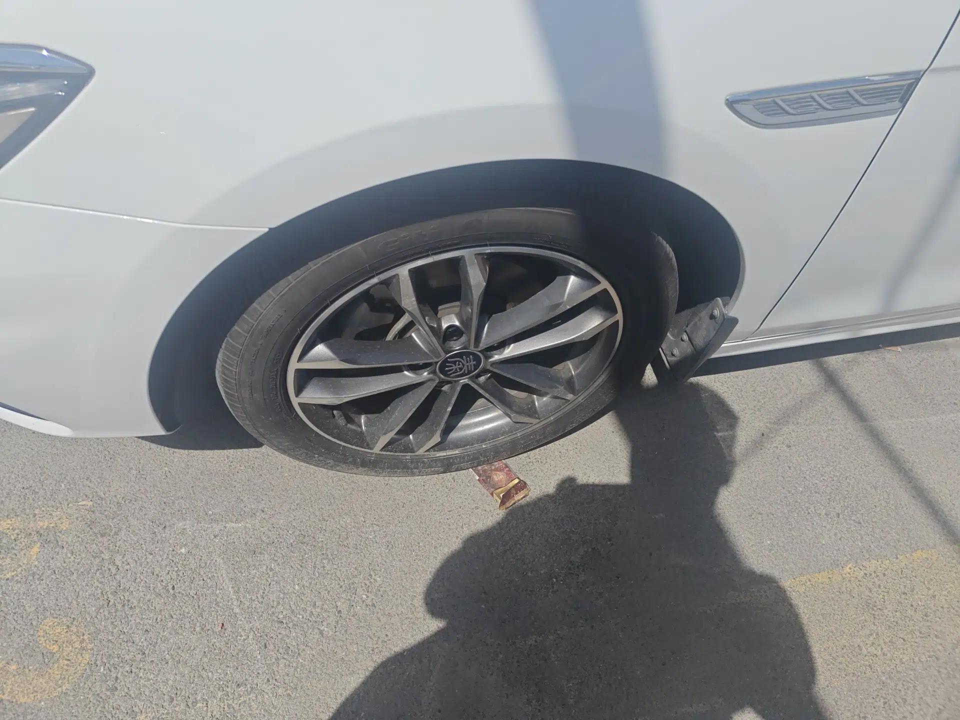 BYD Qin Pro 2019 Super Edition 1.5TI Automatic Smart Connect Enjoyment Model China VI Standard — миниатюра 8
