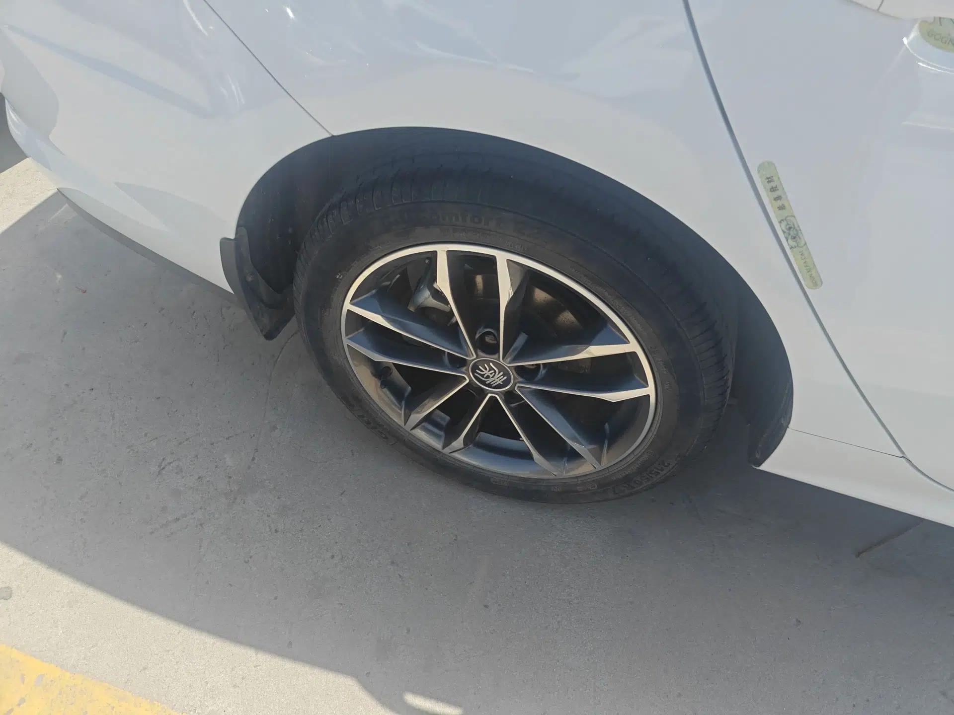 BYD Qin Pro 2019 Super Edition 1.5TI Automatic Smart Connect Enjoyment Model China VI Standard — миниатюра 10