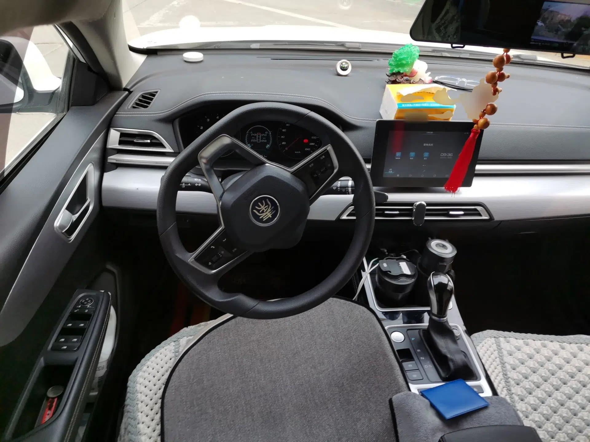 BYD Qin 2019 1.5L Automatic Luxury Model — миниатюра 11