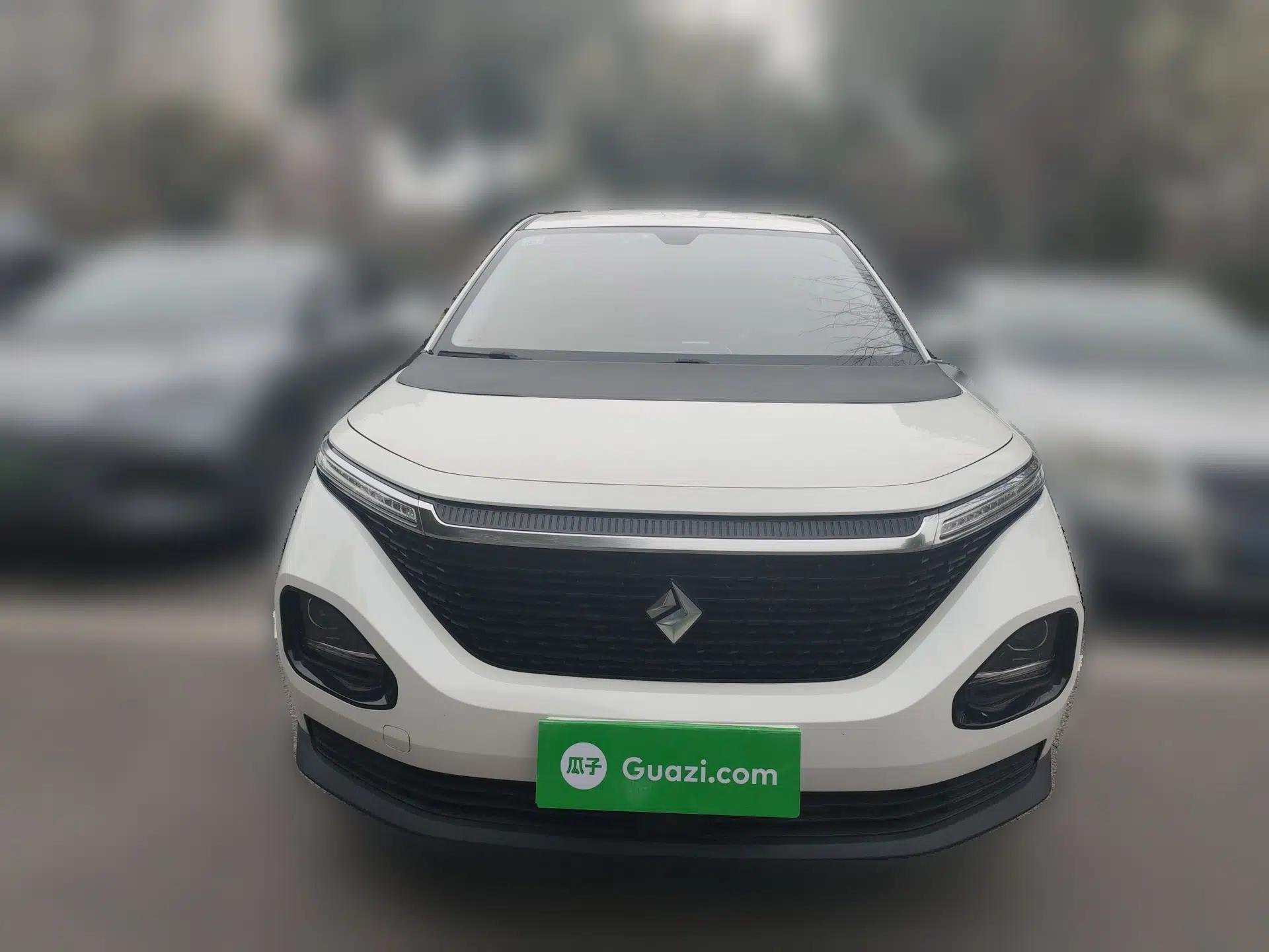Baojun RM-5 2019 1.5T CVT Elite Version with 24-Hour Online Service 6 Seats — миниатюра 2