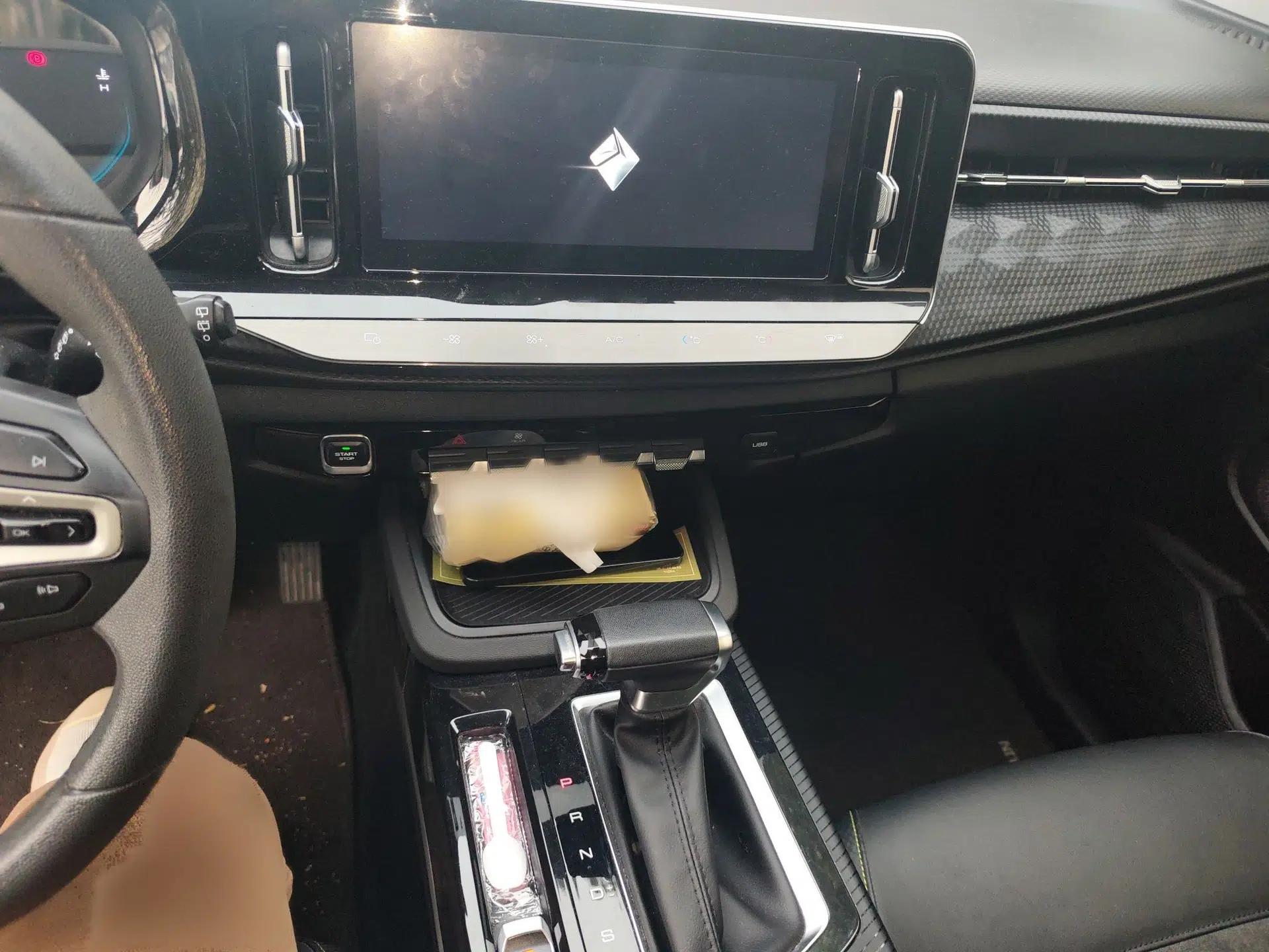 Baojun RM-5 2019 1.5T CVT Elite Version with 24-Hour Online Service 6 Seats — миниатюра 12
