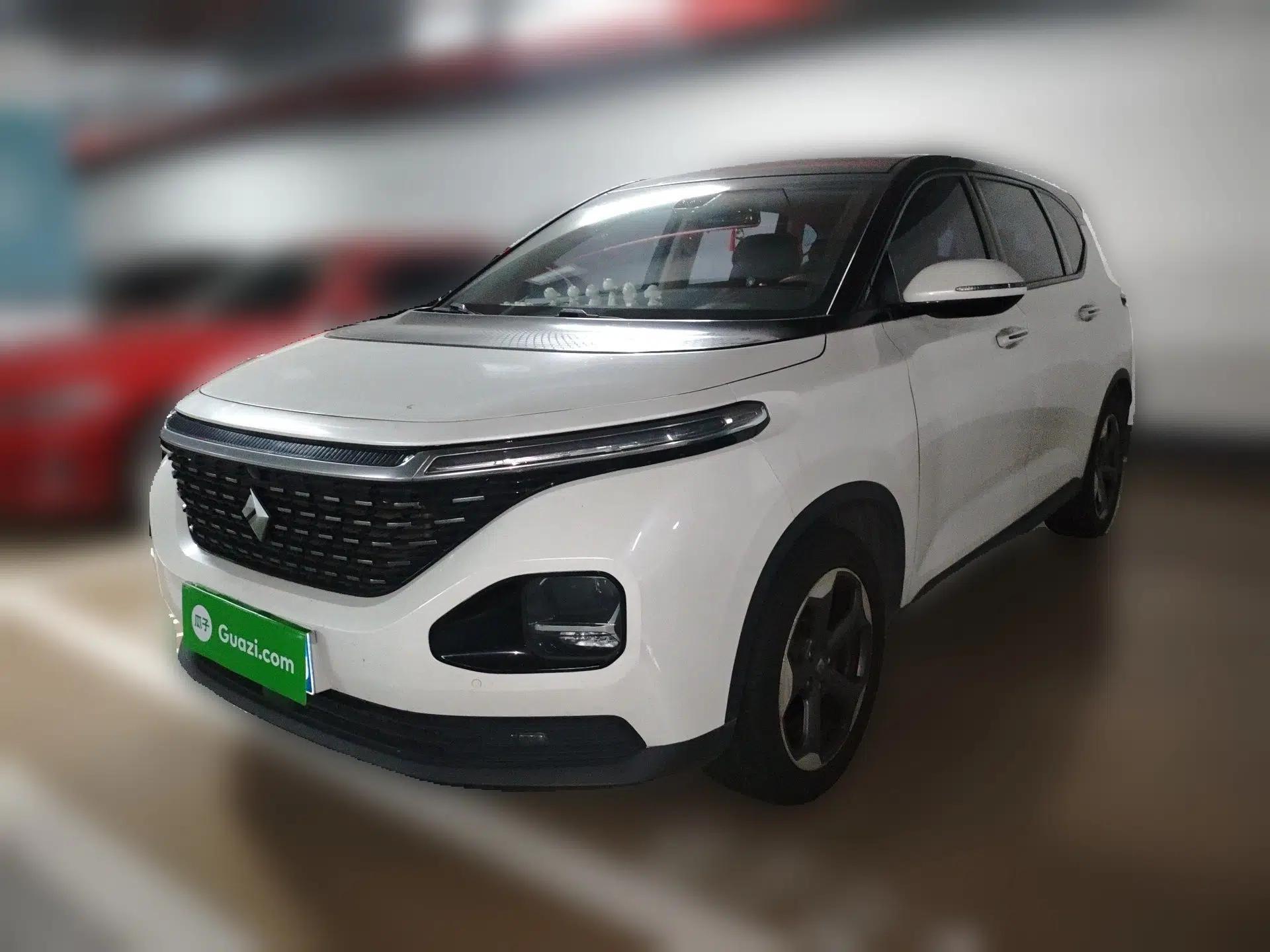 Baojun RM-5 2019 1.5T CVT 24-Hour Online Luxury Version 7 Seats — миниатюра 1