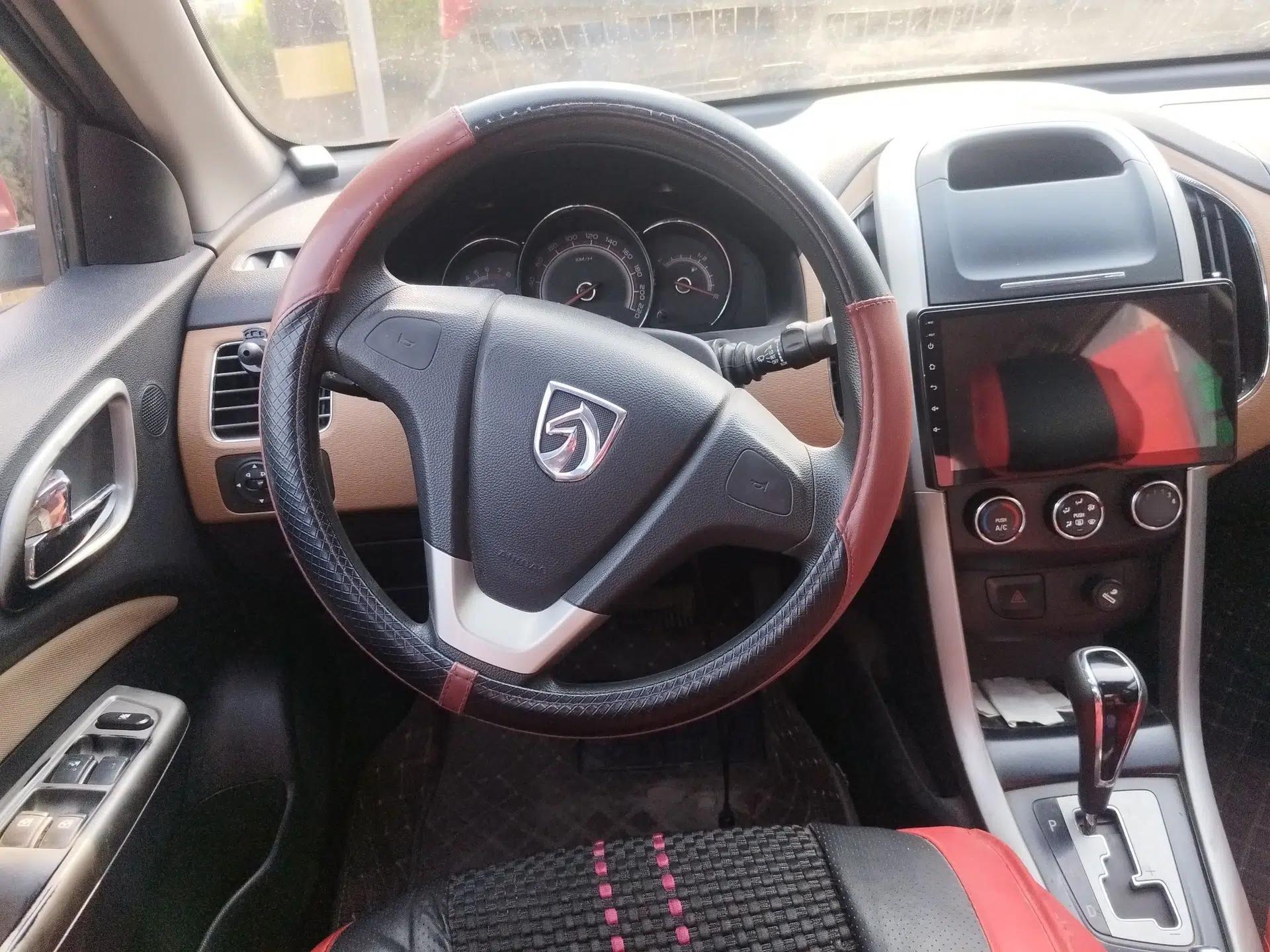 Baojun 630 2013 1.5L automatic comfort version — миниатюра 11