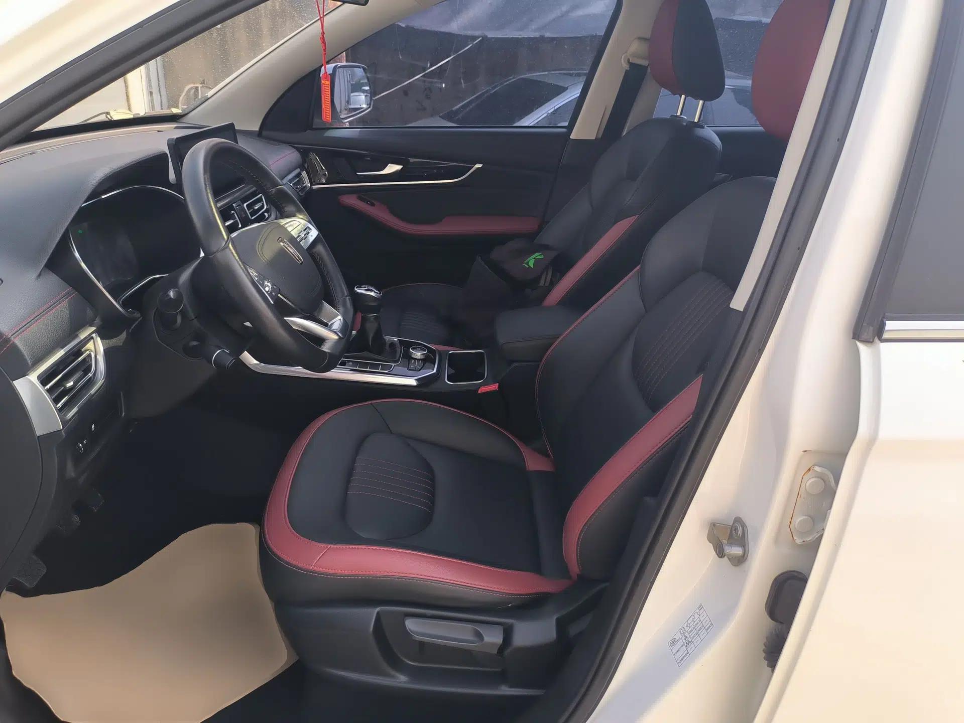 Bestune T33 2019 1.6L Manual Luxury Edition China VI — миниатюра 18