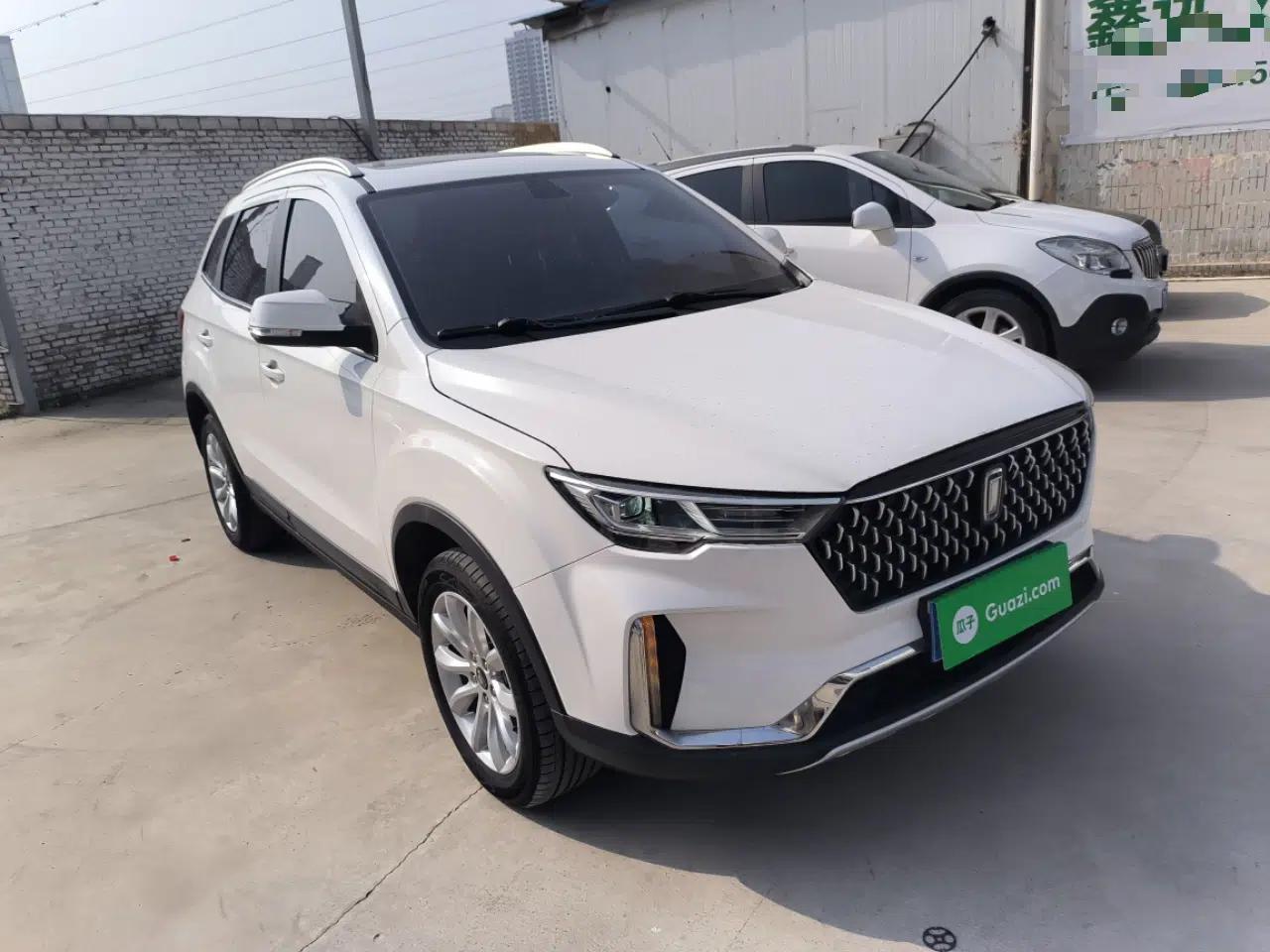 Bestune T33 2019 1.6L Manual Luxury Edition China VI — миниатюра 3