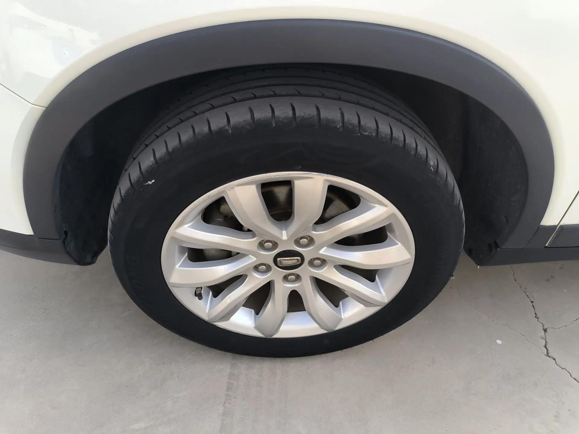 Bestune T33 2019 1.6L Manual Luxury Edition China VI — миниатюра 8