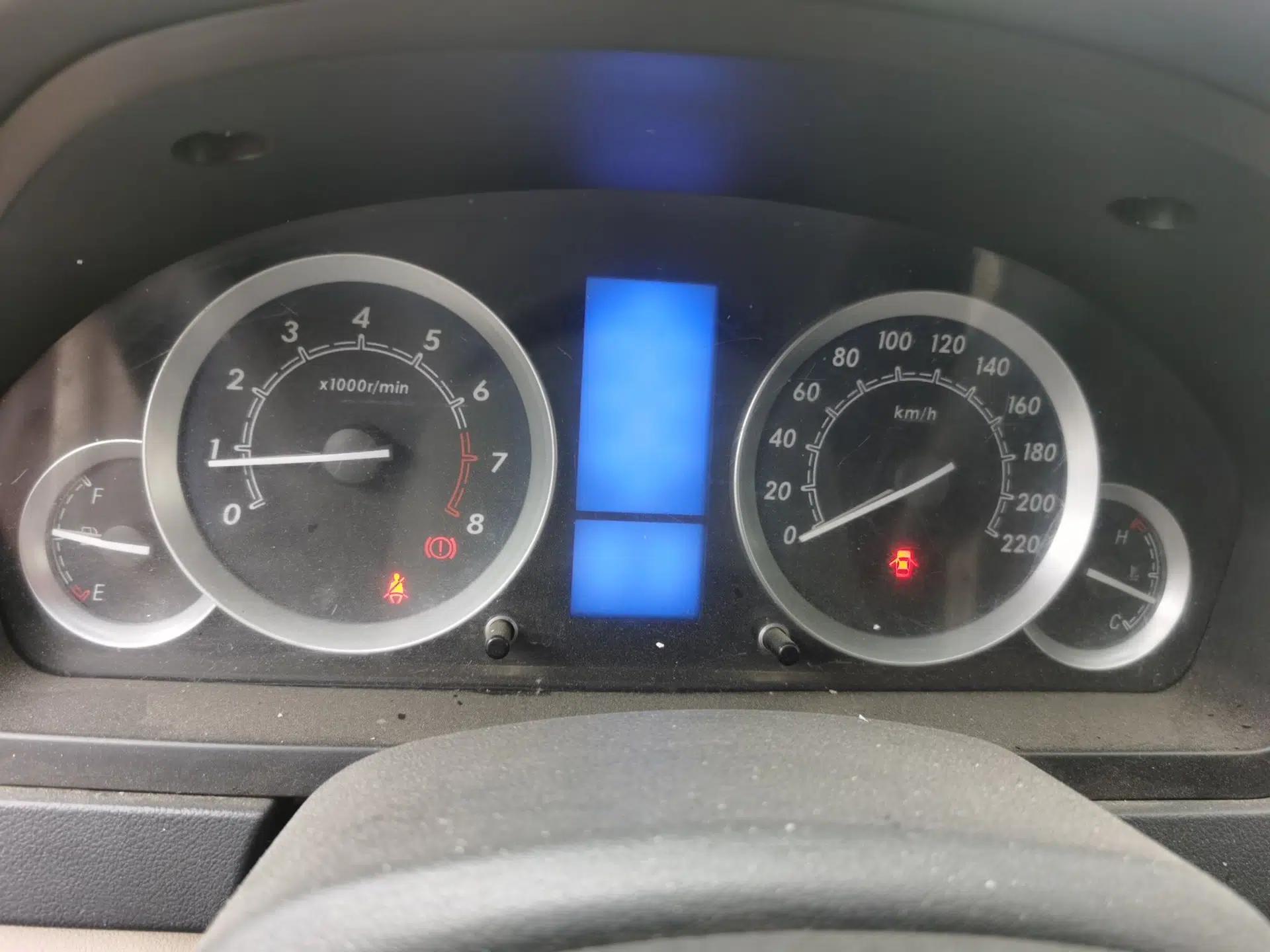 BAIC E Series 2012 Hatchback 1.3L Manual Liking Edition — миниатюра 12