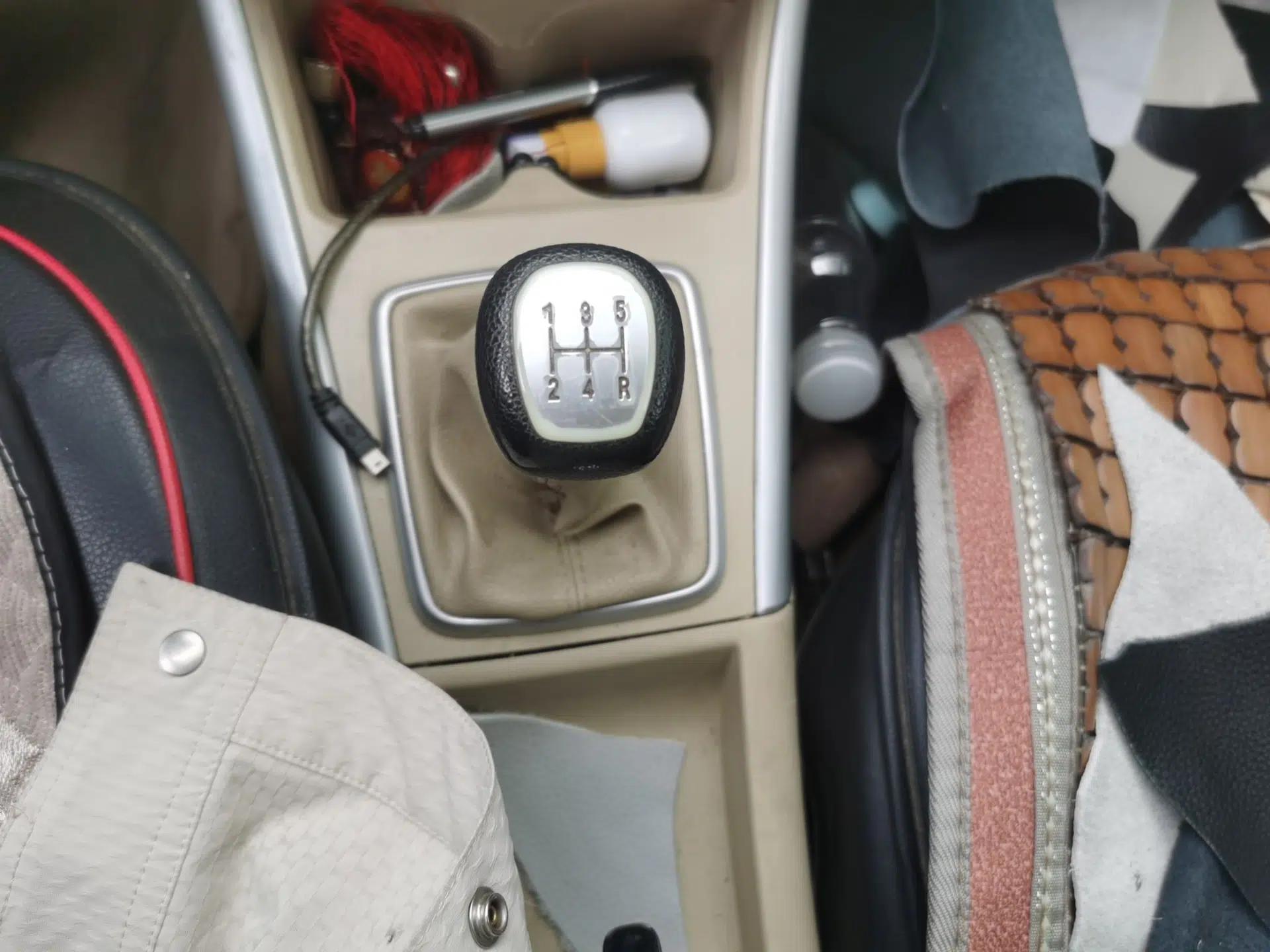 BAIC E Series 2012 Hatchback 1.3L Manual Liking Edition — миниатюра 15