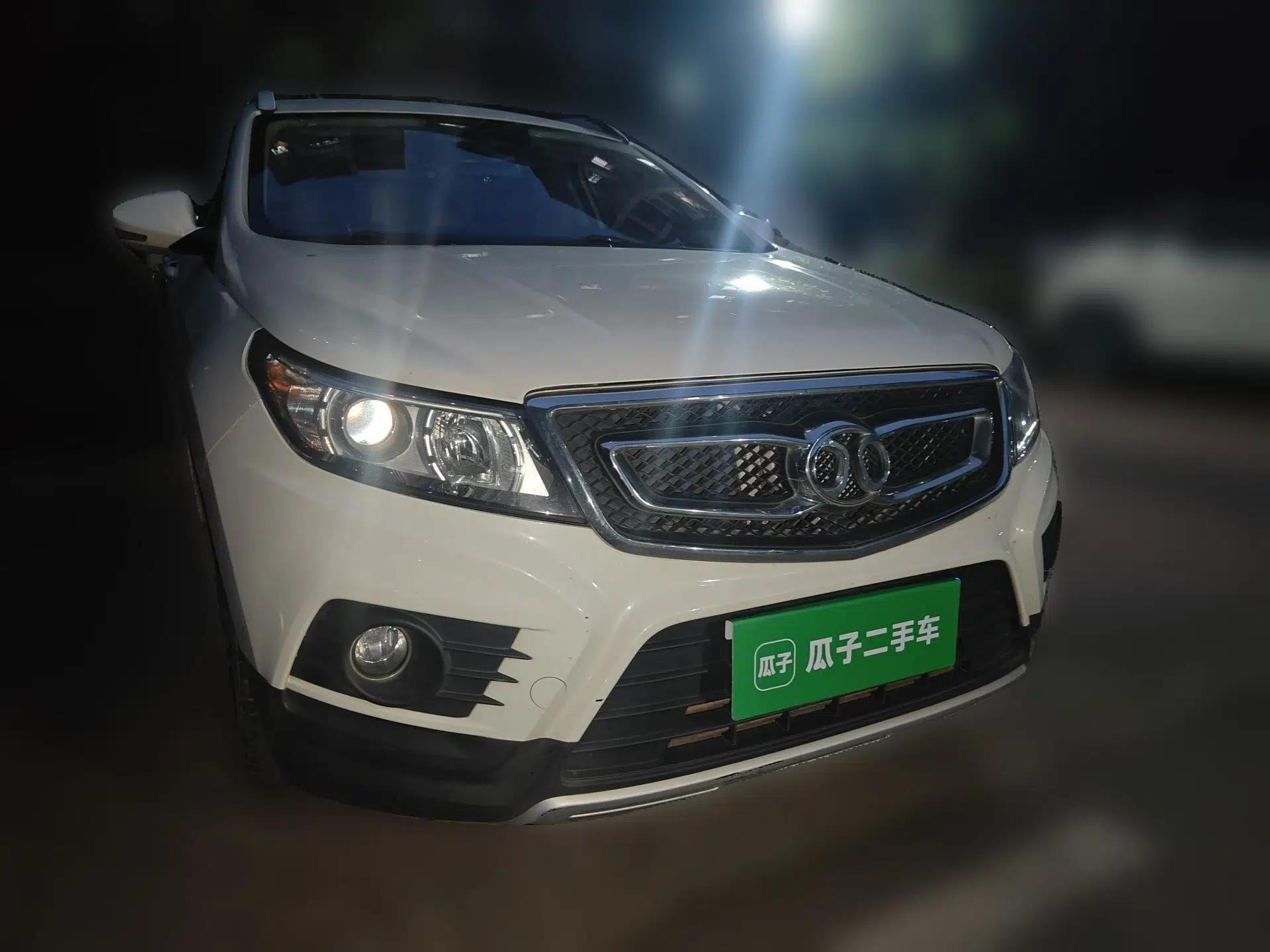 BAIC Senova X55 2016 1.5T CVT Elite Edition — миниатюра 3