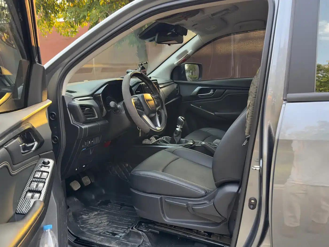 D-MAX 2021 1.9T Manual 4WD Diesel Global Sport RZ4E — миниатюра 4