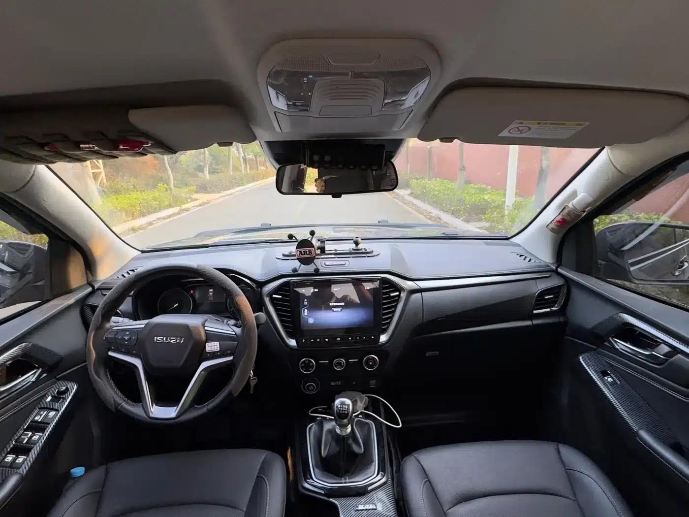 D-MAX 2021 1.9T Manual 4WD Diesel Global Sport RZ4E — миниатюра 5