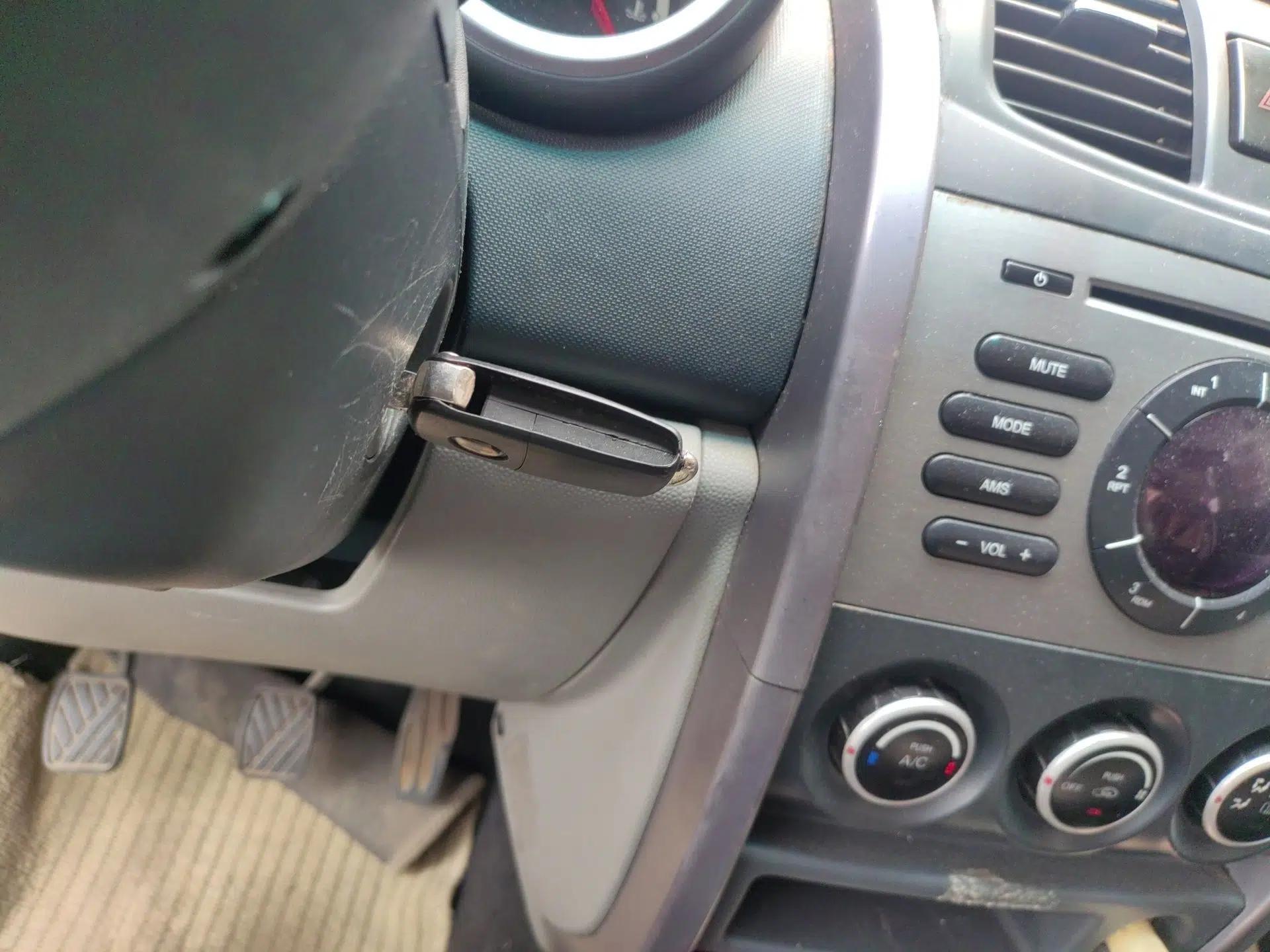 CHANGAN CX20 2011 1.3L Manual Sport Edition — миниатюра 9