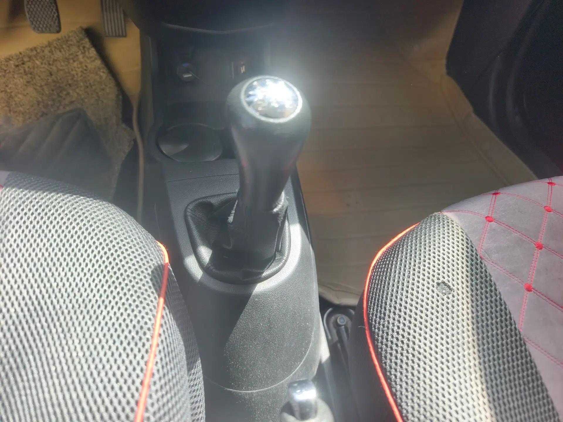 CHANGAN Benni 2014 1.4L Manual Luxury Model — миниатюра 15