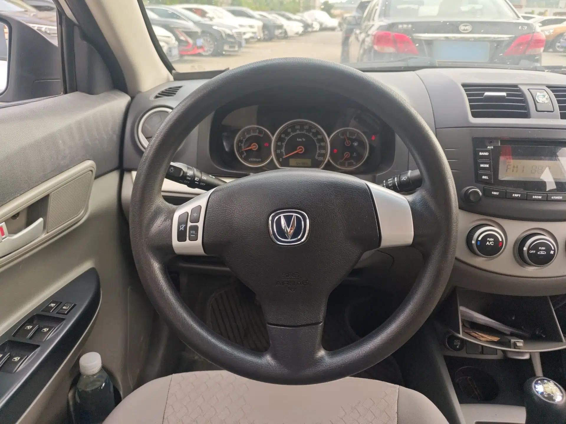 CHANGAN Alsvin 2012 Sedan 1.5L Manual Luxury Model — миниатюра 11