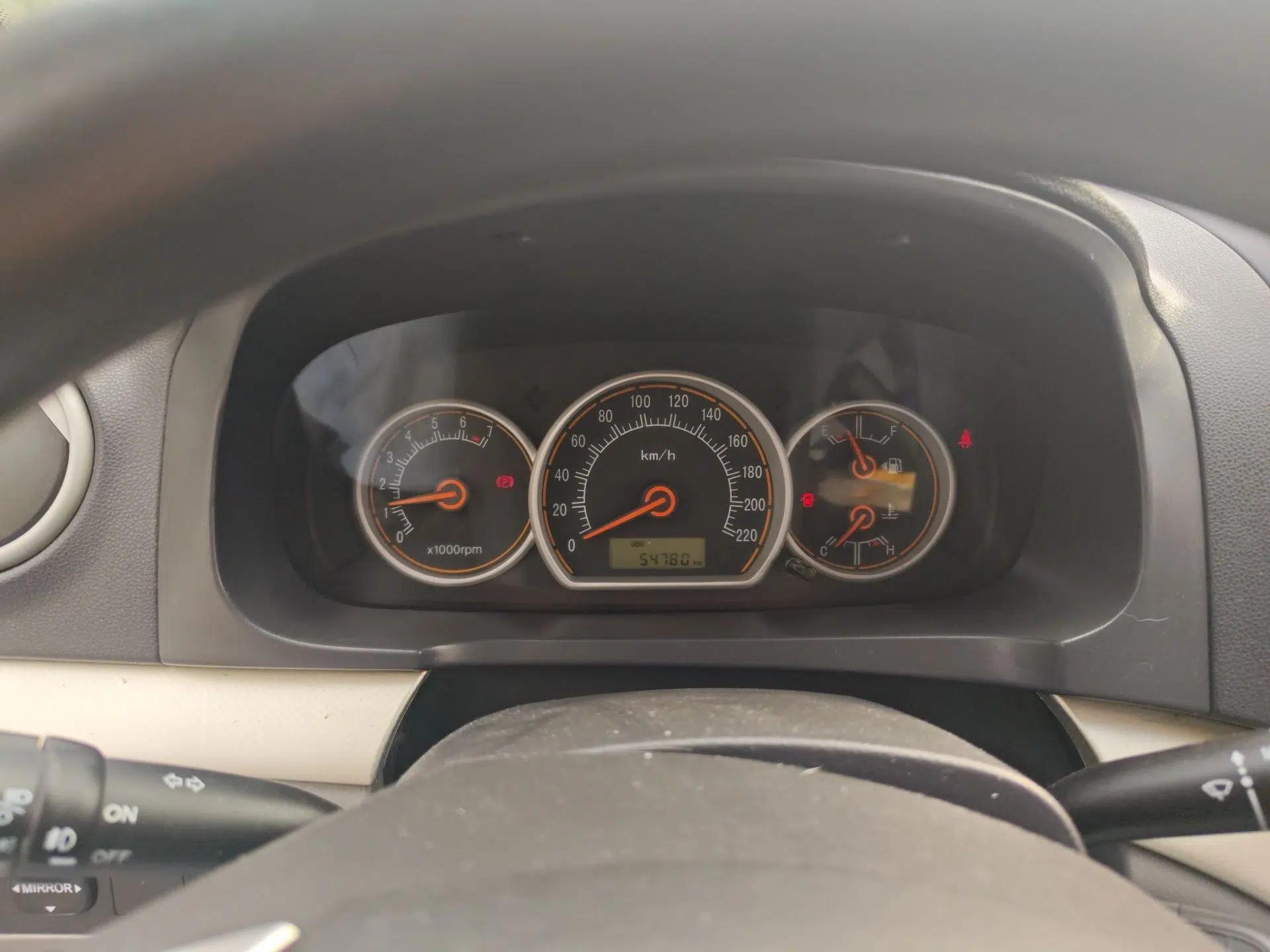 CHANGAN Alsvin 2012 Sedan 1.5L Manual Luxury Model — миниатюра 12