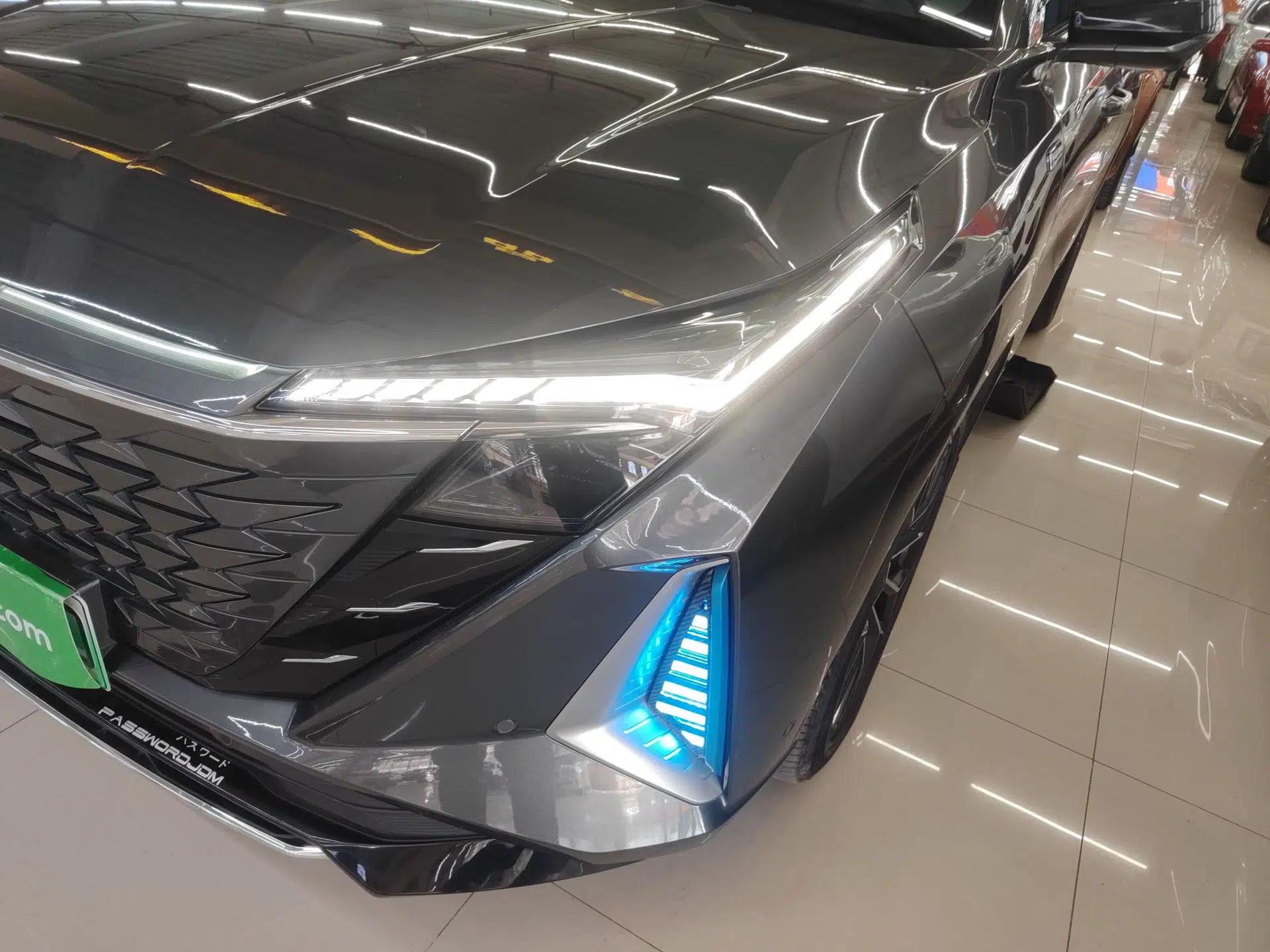 CHANGAN OSHAN Z6 New Energy 2023 ZhiDian iDD 150KM Flagship PLUS Smart Parking Edition — миниатюра 2