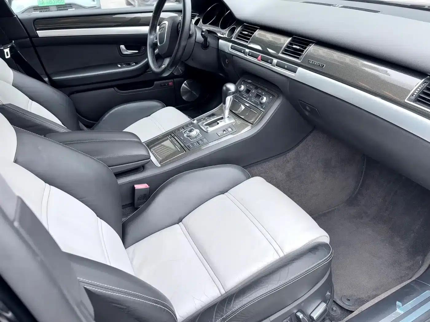 2008 Audi S8 5.2FSI quattro — миниатюра 4