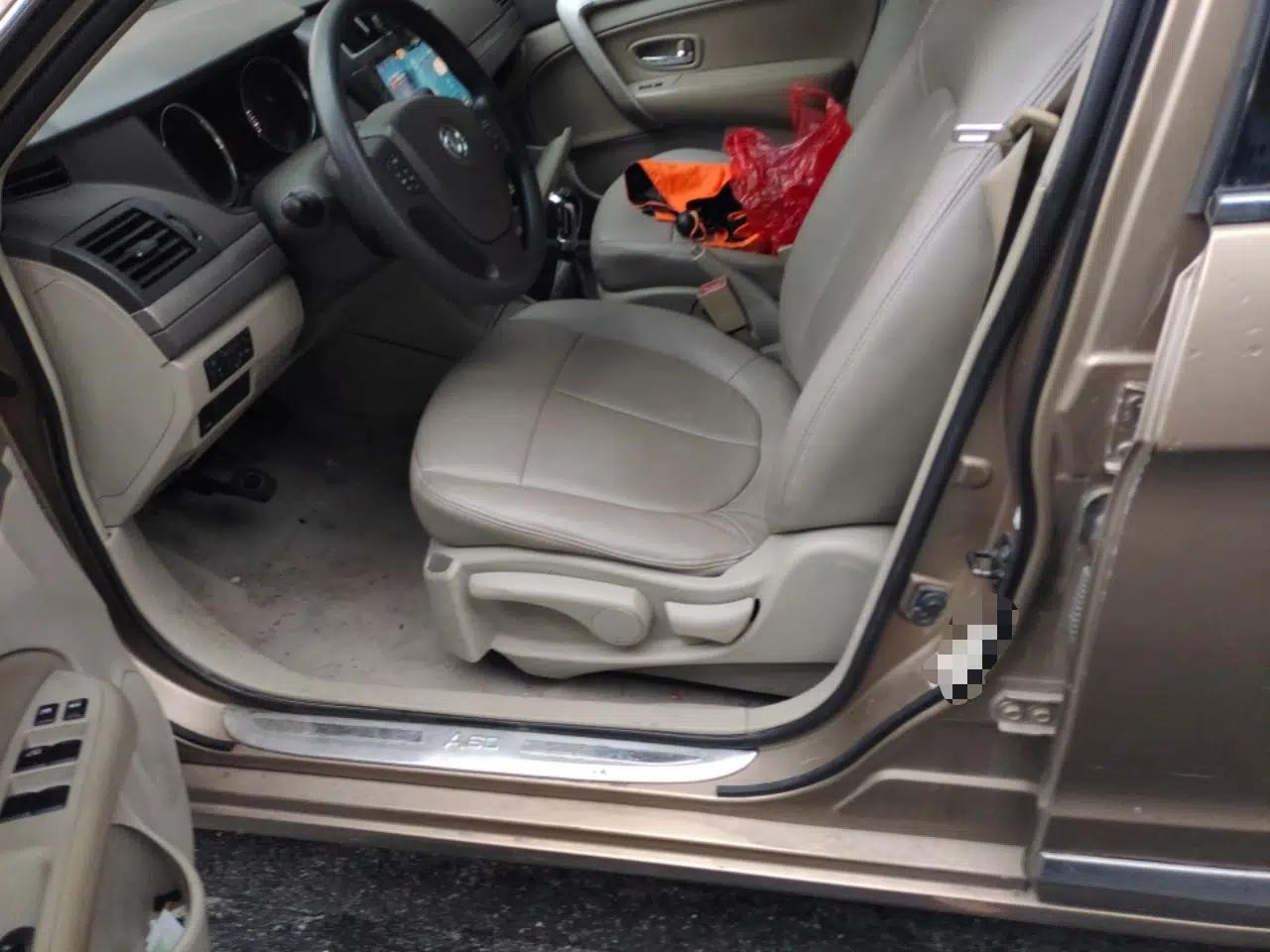Dongfeng Aeolus A60 2012 1.6L Manual Luxury Model — миниатюра 16