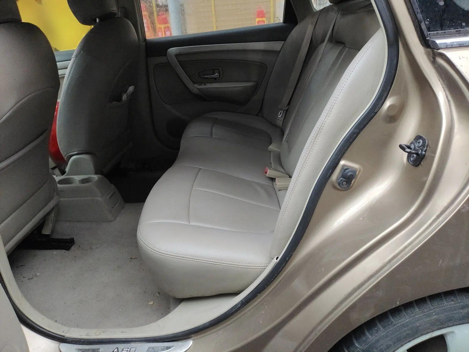 Dongfeng Aeolus A60 2012 1.6L Manual Luxury Model — миниатюра 18