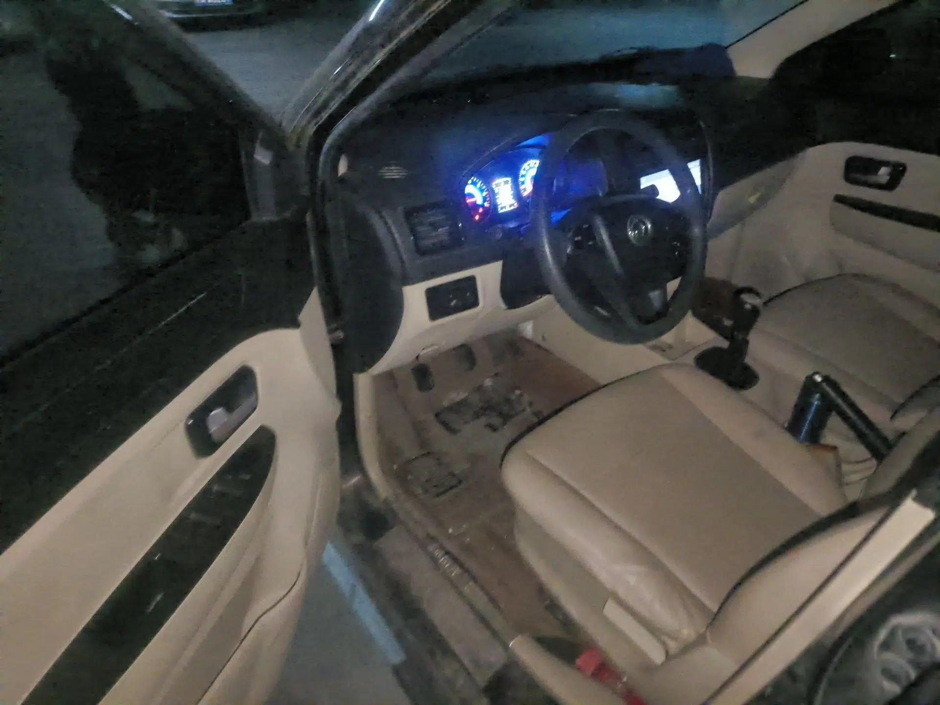 Dongfeng Fengon 370 2016 1.5L Manual Comfort 7-Seater — миниатюра 17