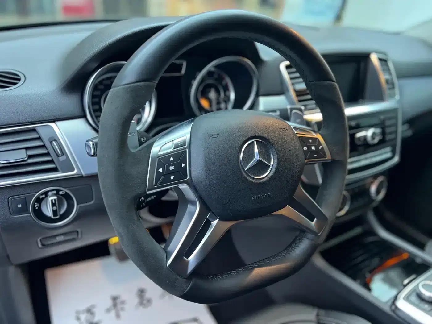 2014 Mercedes-Benz M-Class AMG ML 63 — миниатюра 6