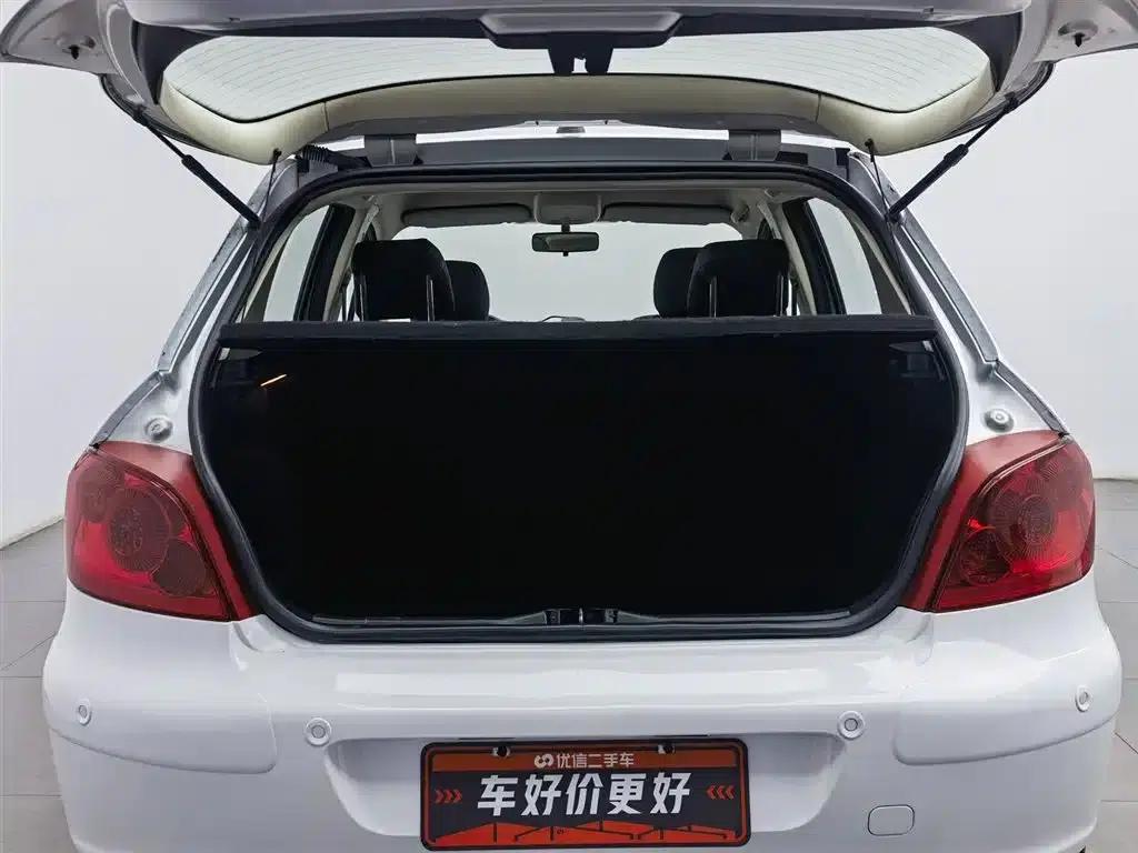 Peugeot 307 2010 Hatchback 2.0L Automatic Comfort Edition — миниатюра 16