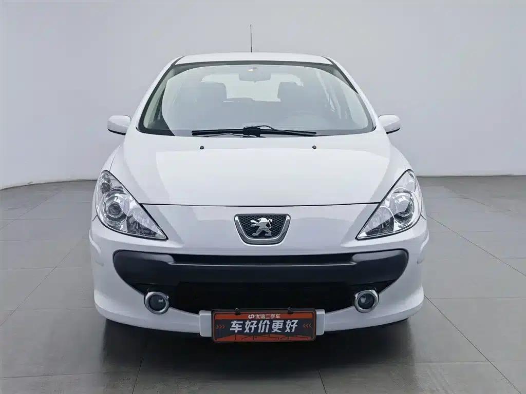 Peugeot 307 2010 Hatchback 2.0L Automatic Comfort Edition — миниатюра 3