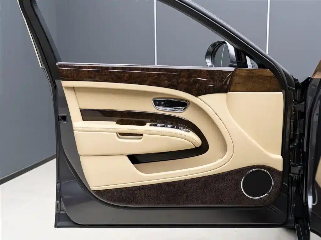 Mulsanne 2017 6.8T Long Wheelbase — миниатюра 7