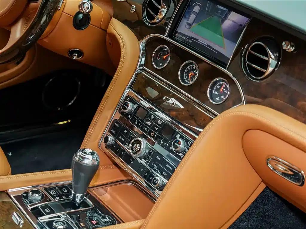 Mulsanne 2017 6.8T Long Wheelbase — миниатюра 17