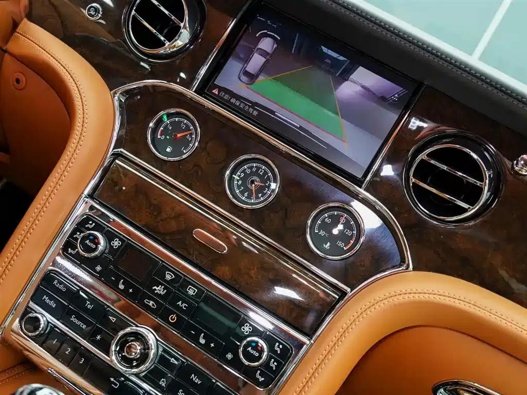 Mulsanne 2017 6.8T Long Wheelbase — миниатюра 18