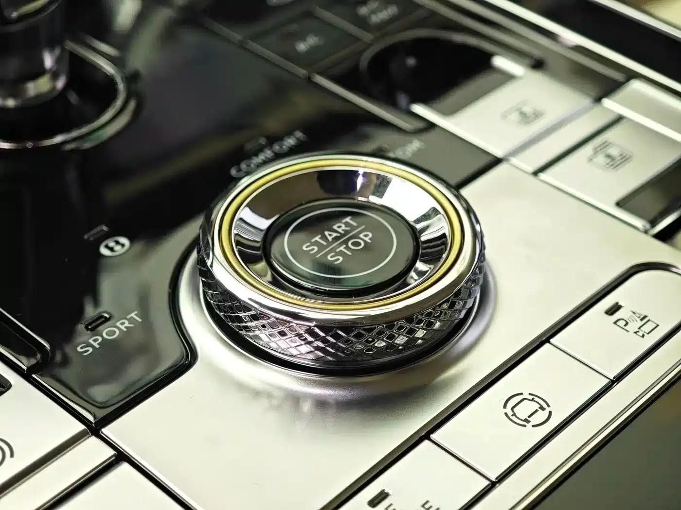 Flying Spur Plug-in Hybrid 2025 4.0T V8 Mulliner — миниатюра 13