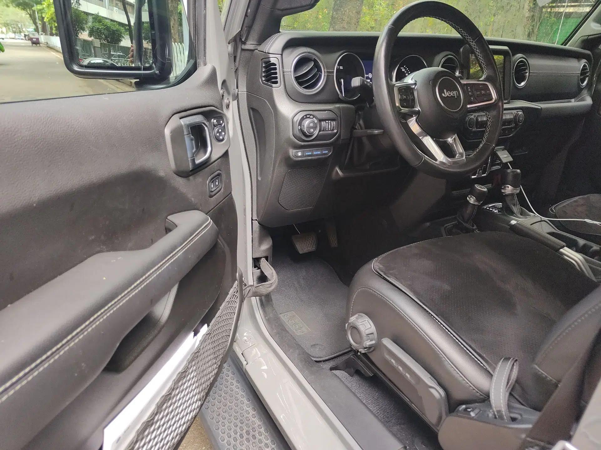 Jeep Wrangler New Energy 2021 Four-Door 2.0T 4xe Sahara — миниатюра 17